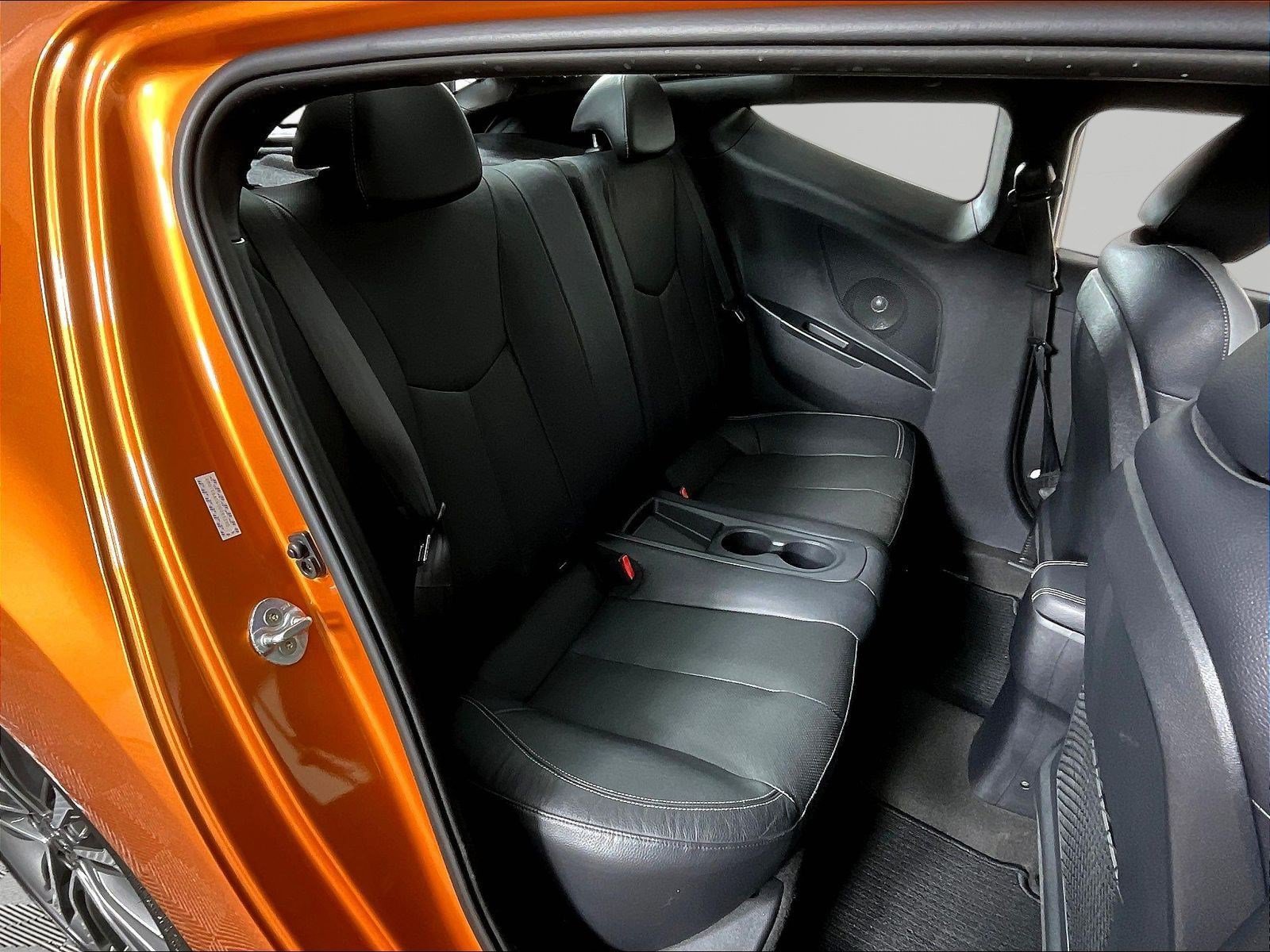 Used 2016 Hyundai Veloster Turbo FWD image 24