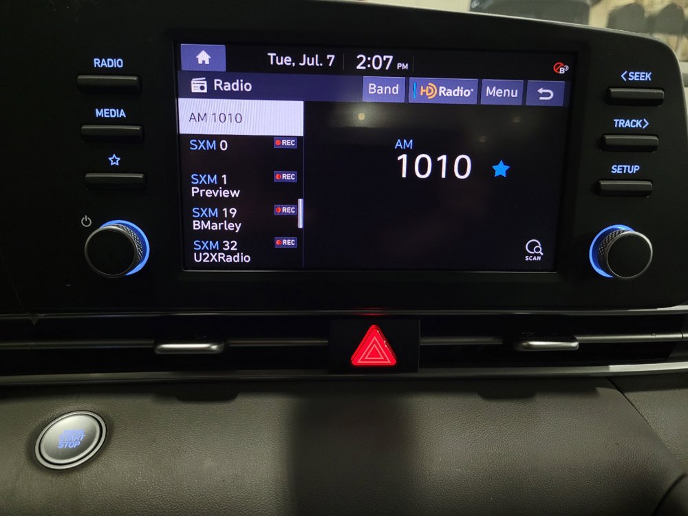 Used 2023 Hyundai Elantra SEL w/ Cargo Package FWD image 25