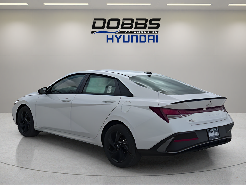 Certified 2026 Hyundai Elantra Sport FWD image 3