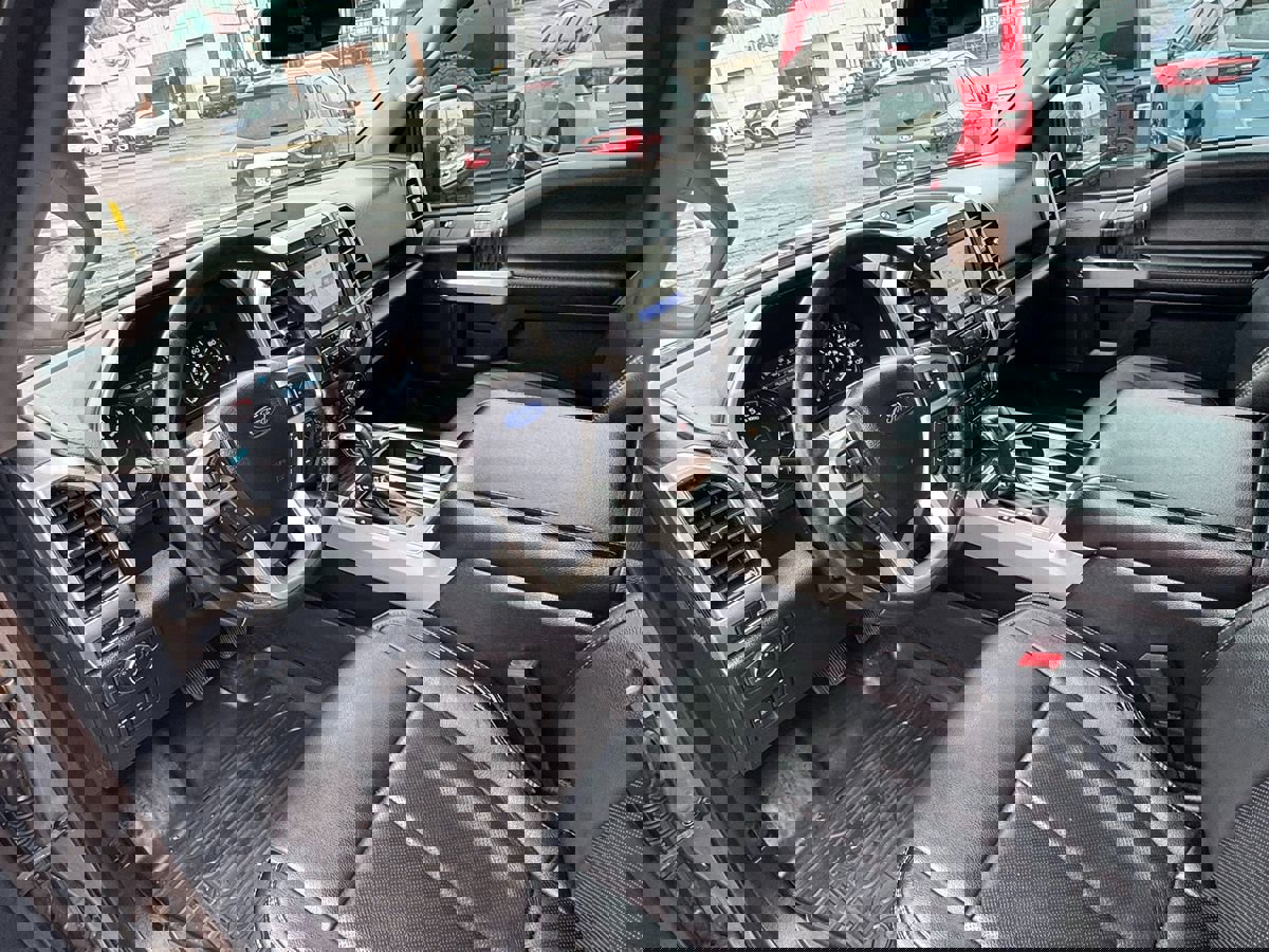 Used 2020 Ford F150 Lariat w/ Equipment Group 502A Luxury image 28