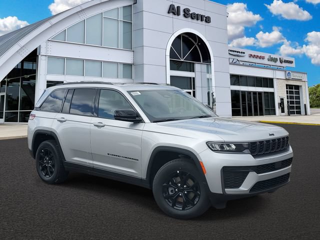 New 2026 Jeep Grand Cherokee Altitude AWD/4WD image 1