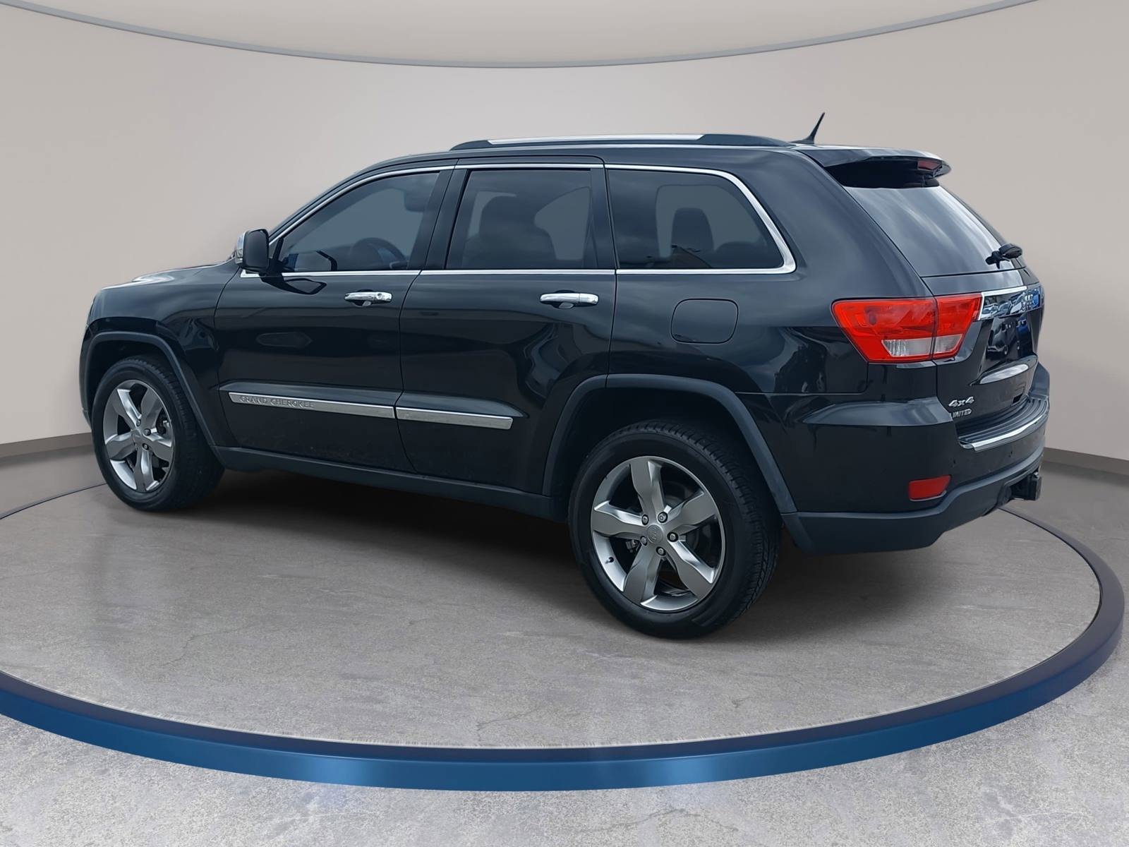 Used 2013 Jeep Grand Cherokee Limited AWD/4WD image 7
