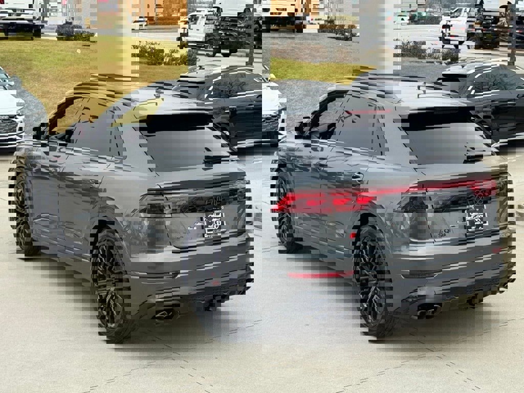 New 2026 Audi SQ8 Prestige image 11