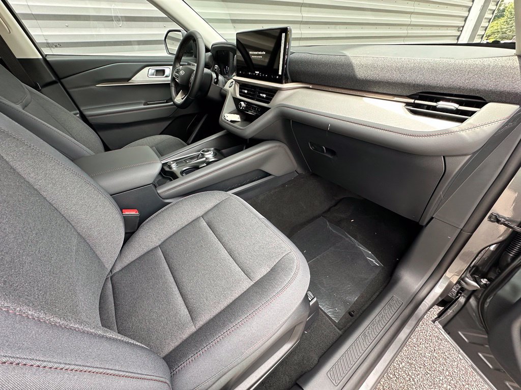 New 2026 Ford Explorer Active AWD/4WD image 21