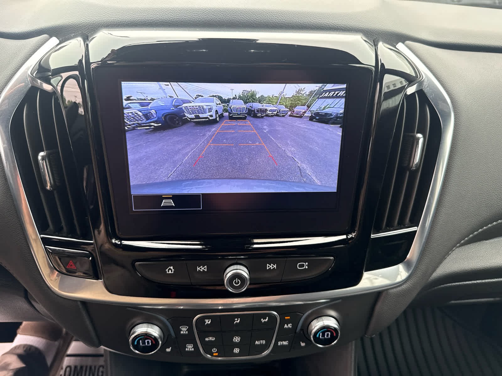 Certified 2023 Chevrolet Traverse LT AWD/4WD image 20