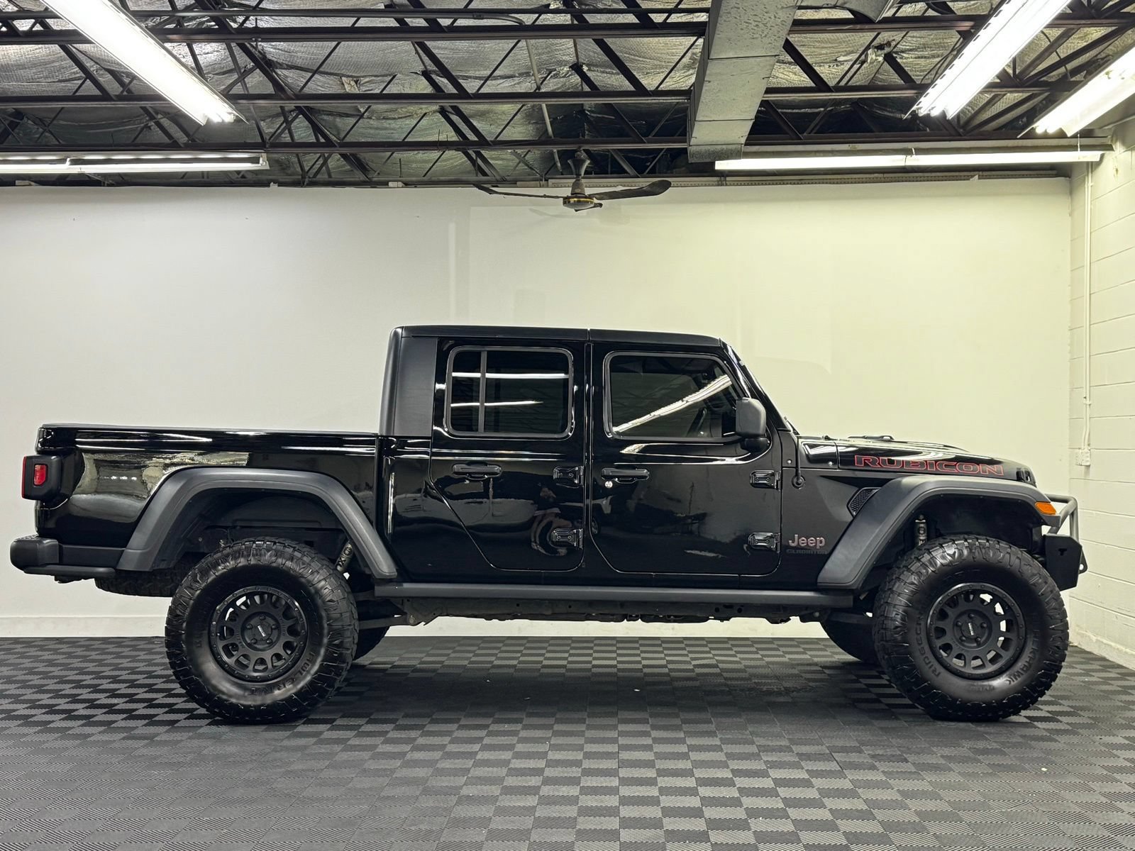 Used 2021 Jeep Gladiator Rubicon AWD/4WD image 4