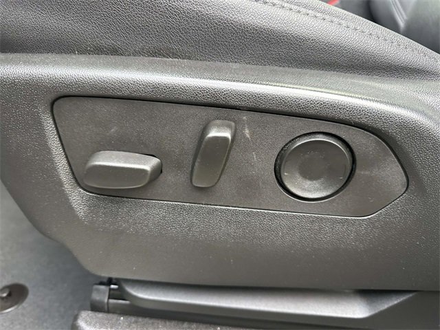 Used 2022 Chevrolet Tahoe LT w/ Luxury Package image 18