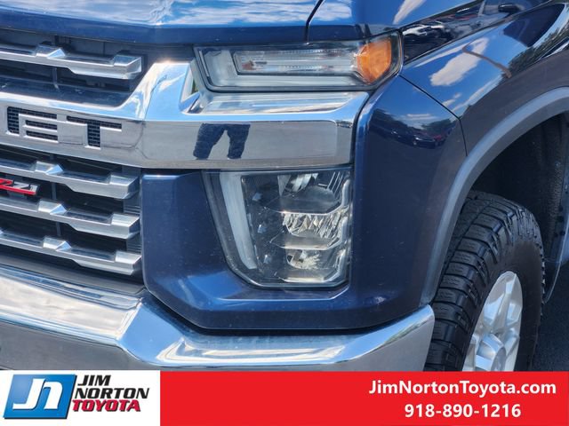 Used 2020 Chevrolet Silverado 2500 LTZ w/ LTZ Plus Package AWD/4WD image 11