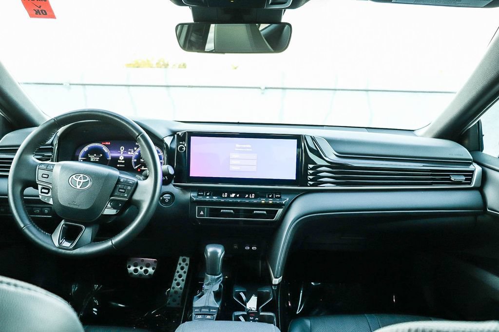 Used 2025 Toyota Camry XSE FWD image 14