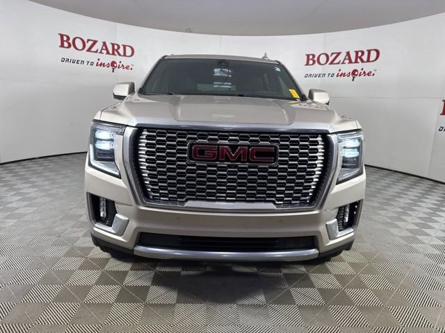 Used 2021 GMC Yukon XL Denali w/ Denali Premium Package image 2