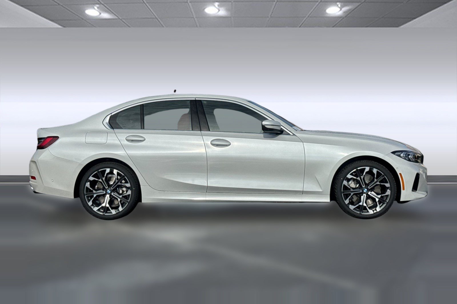 Used 2026 BMW 330i Sedan w/ Premium Package RWD image 8
