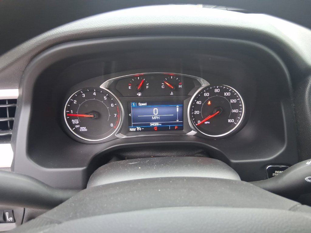 Used 2022 GMC Acadia SLE w/ Driver Convenience Package FWD image 12