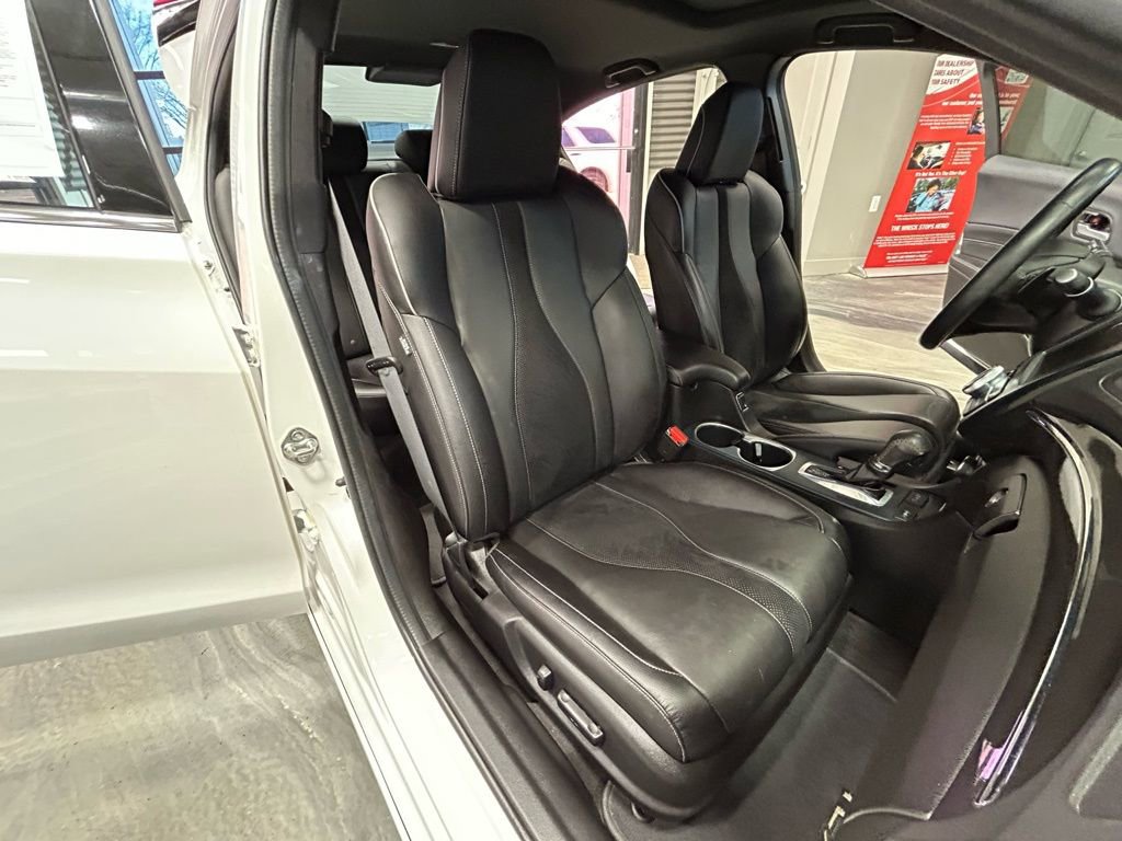 Used 2019 Acura ILX w/ Premium & A-SPEC Package image 5