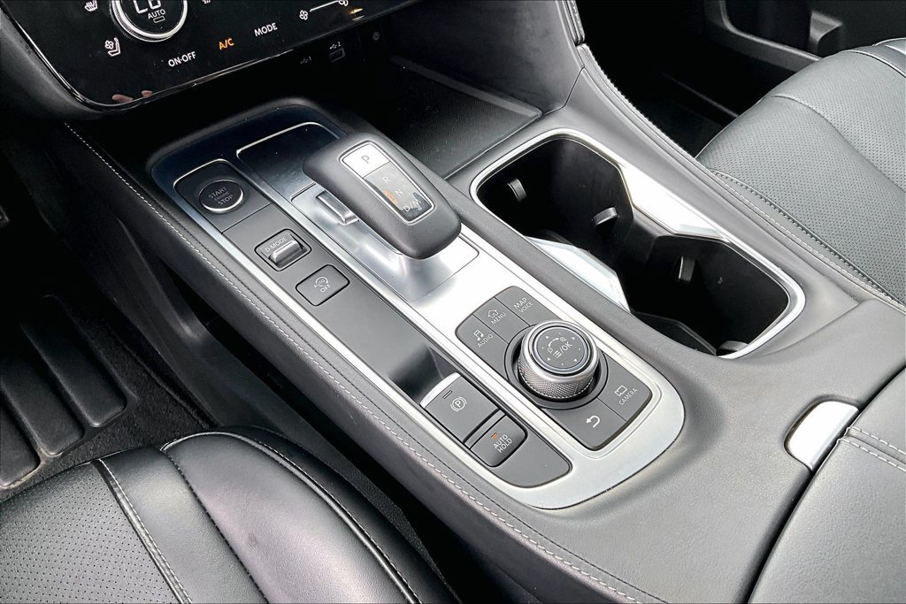 Certified 2025 INFINITI QX60 Luxe AWD/4WD image 33
