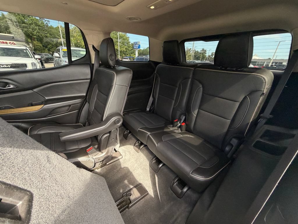 Used 2018 GMC Acadia Denali w/ Technology Package FWD image 37