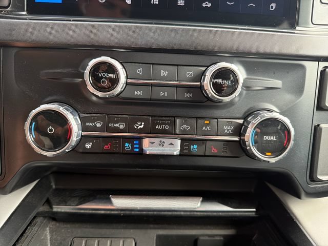 Used 2023 Ford F250 Limited w/ Snow Plow Prep Package AWD/4WD image 27