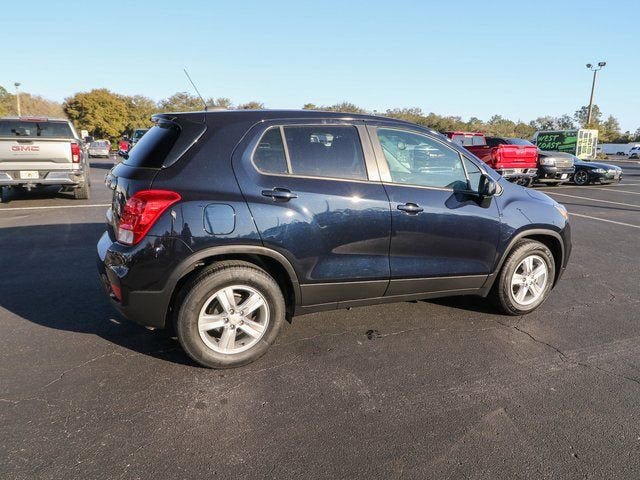 Used 2021 Chevrolet Trax LS w/ Tint and Cruise Package FWD image 10