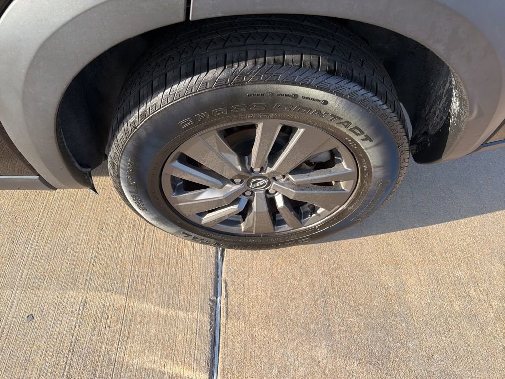 Used 2022 Nissan Pathfinder S image 9