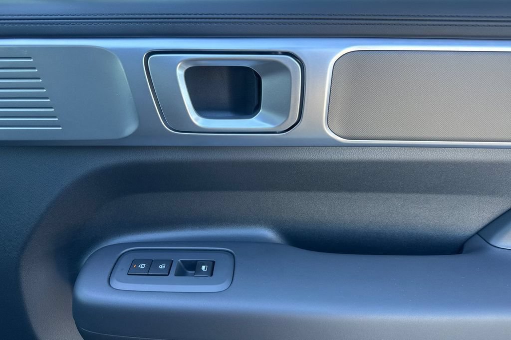 New 2026 Hyundai Santa Fe SE FWD image 18