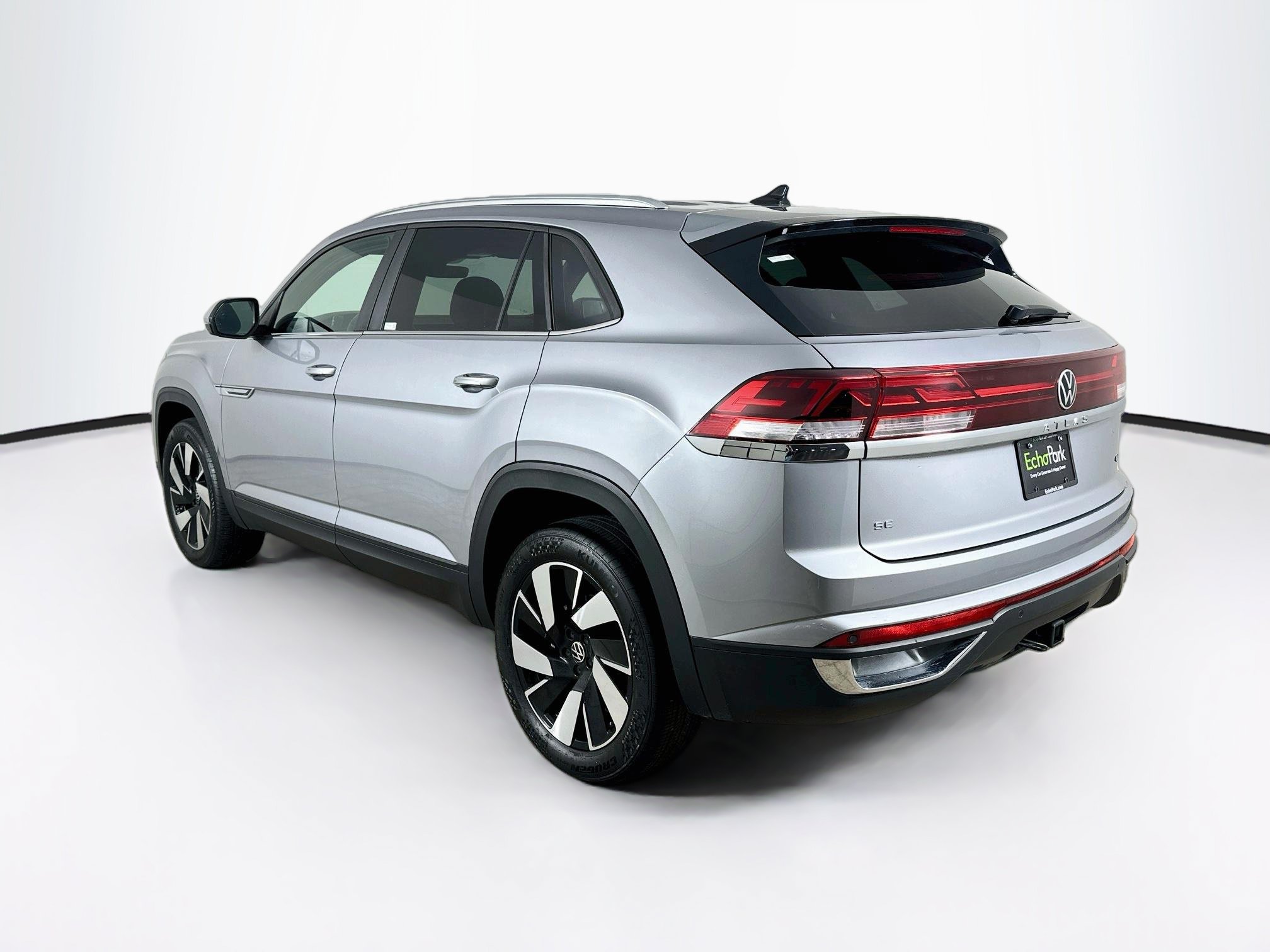 Used 2025 Volkswagen Atlas Cross Sport SE AWD/4WD image 5