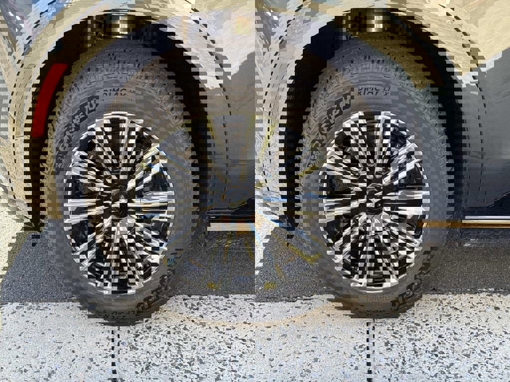 New 2026 Cadillac Escalade IQL Luxury image 7