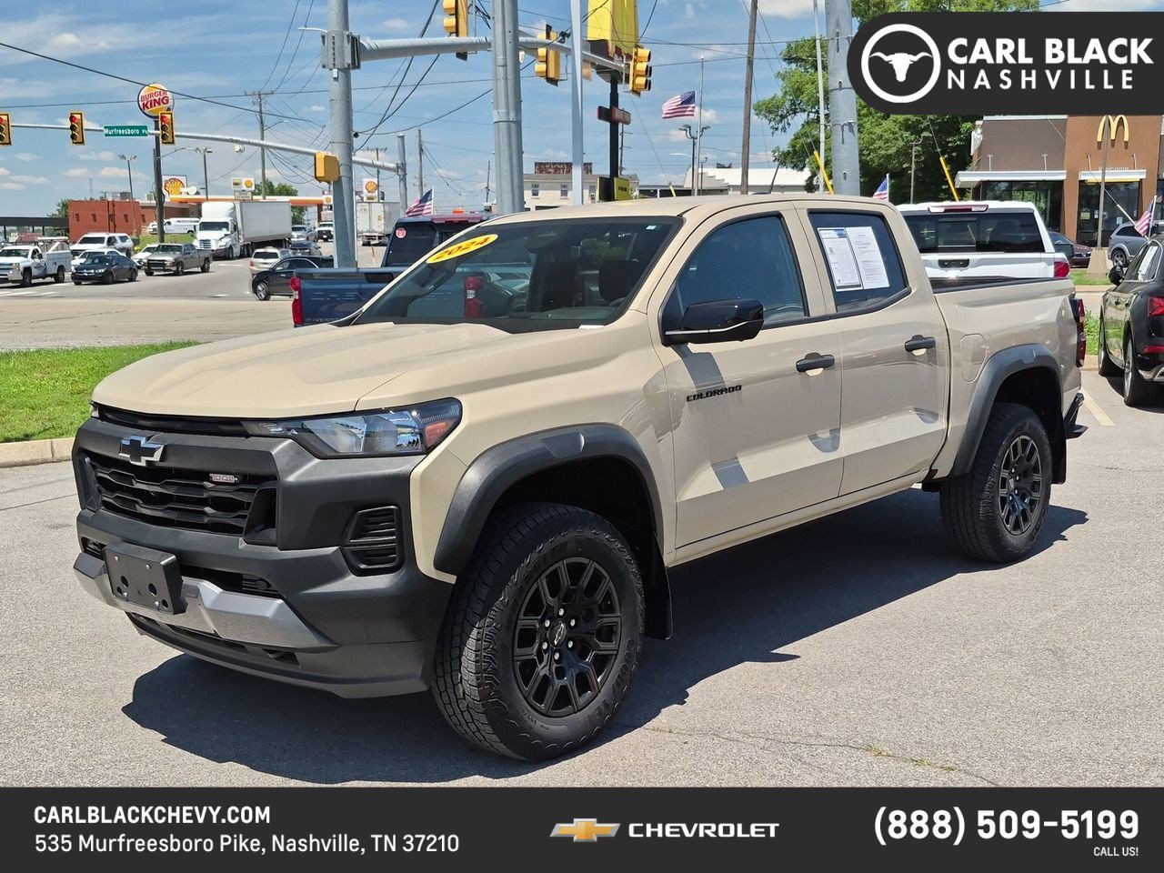 Used 2024 Chevrolet Colorado Trail Boss w/ Technology Package AWD/4WD image 1
