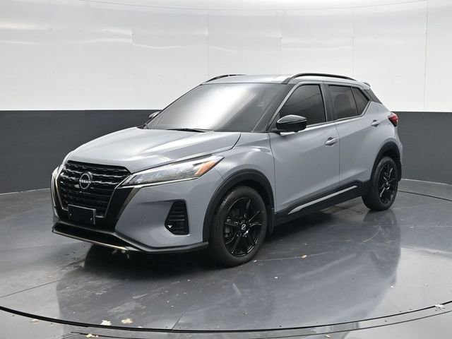 Used 2023 Nissan Kicks SR w/ SR Premium Package image 7