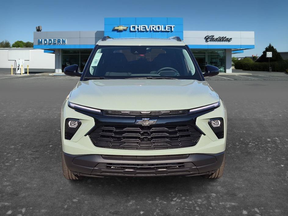 New 2026 Chevrolet TrailBlazer LT w/ Midnight Edition AWD/4WD image 8