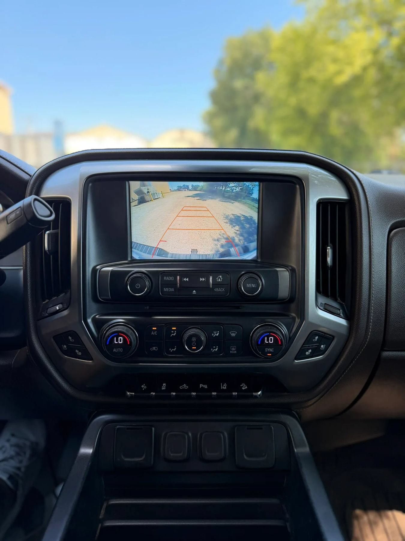 Used 2017 Chevrolet Silverado 2500 LTZ w/ Vortec Plus Package AWD/4WD image 16