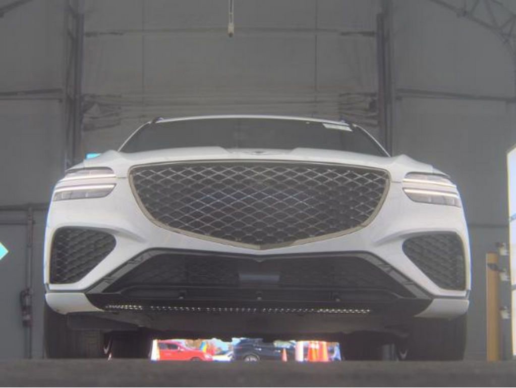 Used 2025 Genesis GV70 2.5T w/ Sport Prestige Package image 3