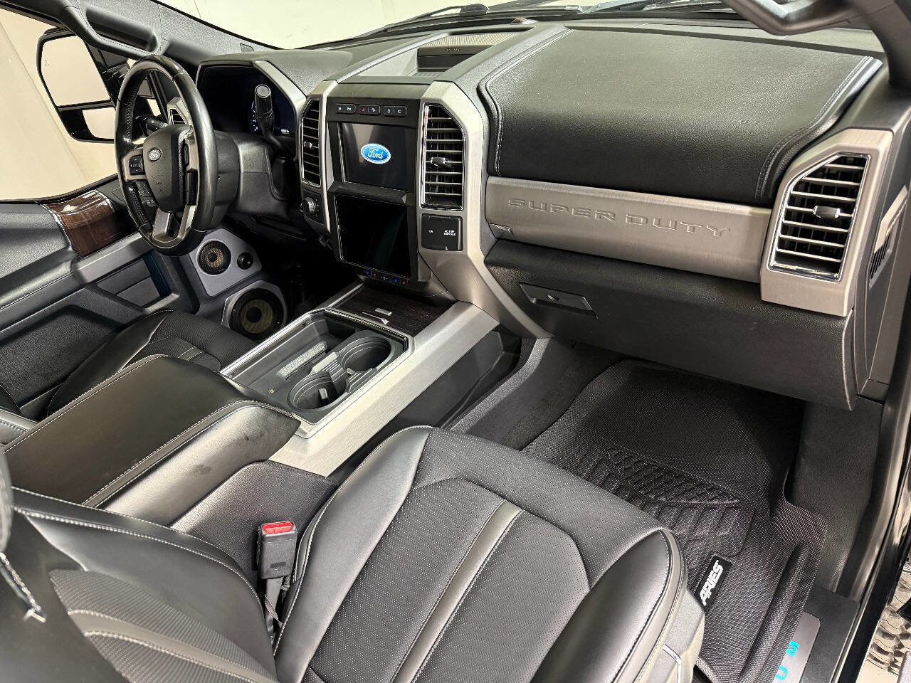 Used 2017 Ford F350 Platinum w/ Platinum Ultimate Package AWD/4WD image 36