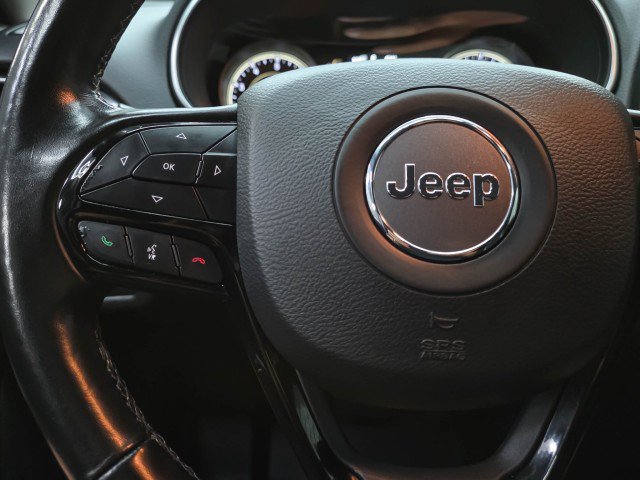 Used 2021 Jeep Cherokee Latitude Plus AWD/4WD image 19