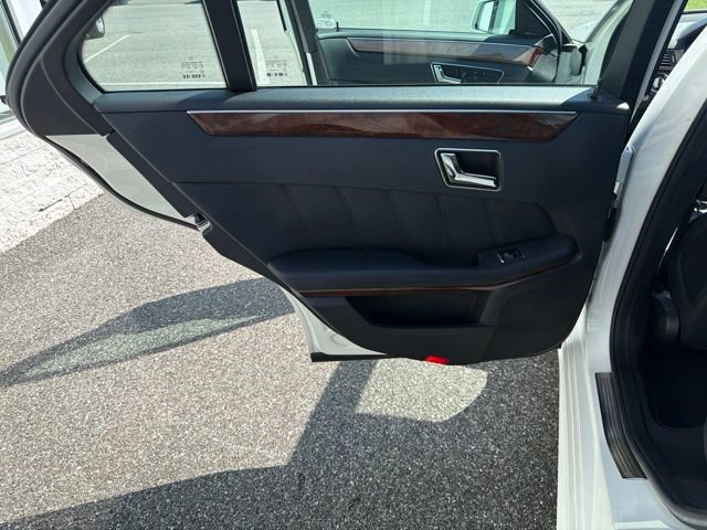 Used 2011 Mercedes-Benz E 350 4MATIC Sedan image 15