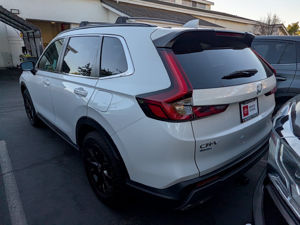 Used 2023 Honda CR-V Sport image 2