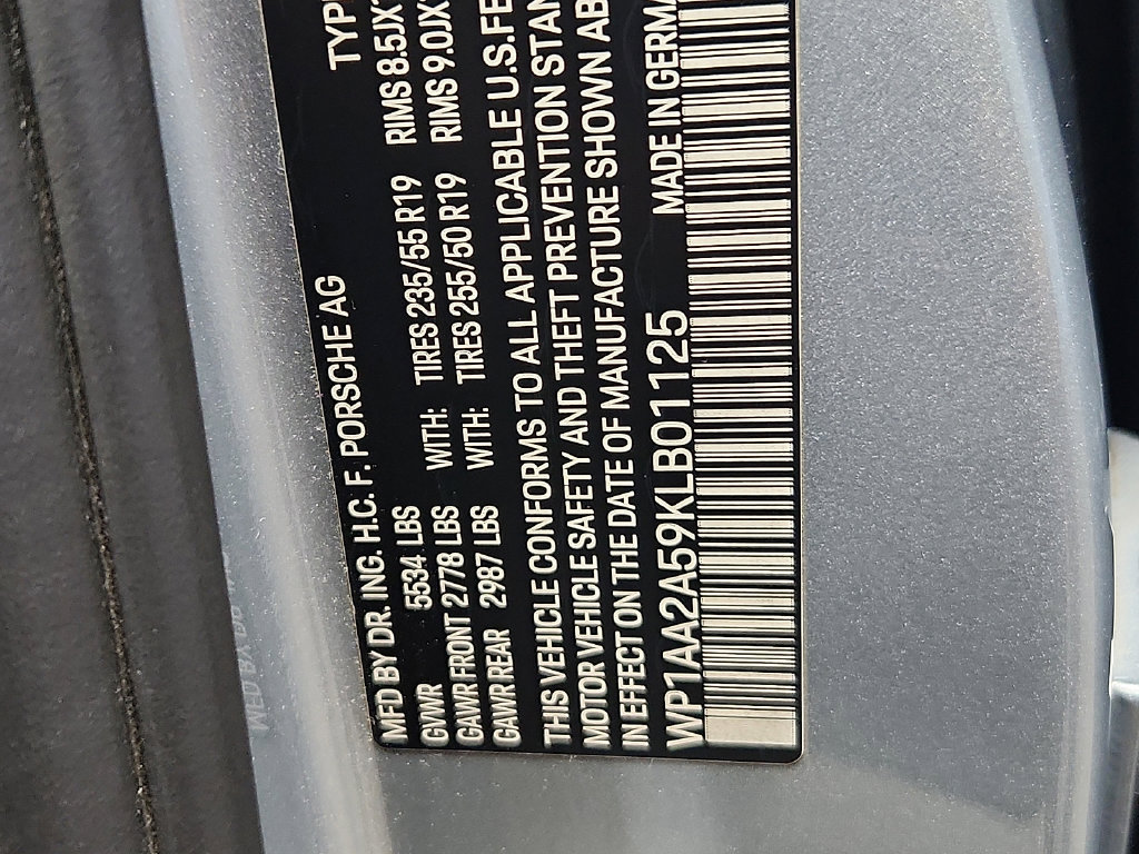 Used 2019 Porsche Macan AWD/4WD image 27