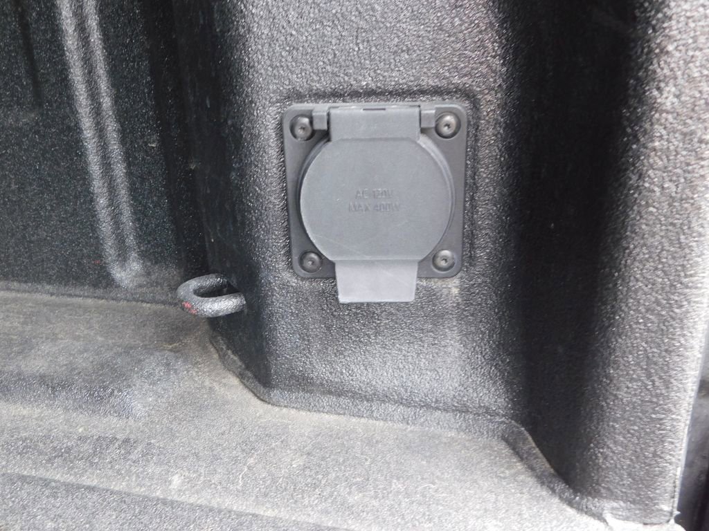 Used 2024 Chevrolet Silverado 2500 LTZ w/ LTZ Plus Package image 9