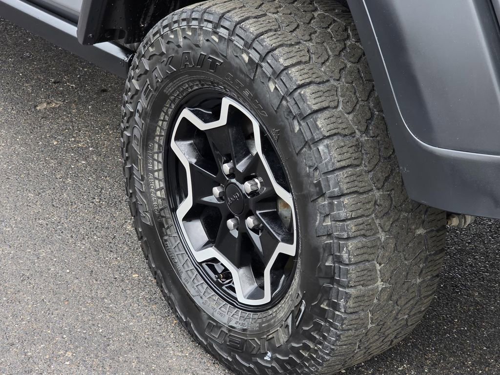 Used 2021 Jeep Gladiator Rubicon AWD/4WD image 10