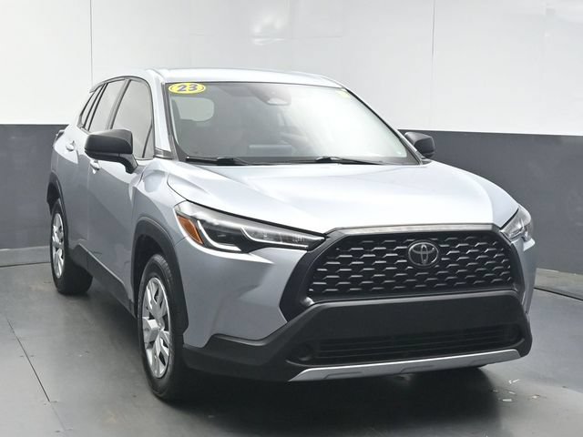 Used 2023 Toyota Corolla Cross L FWD image 2