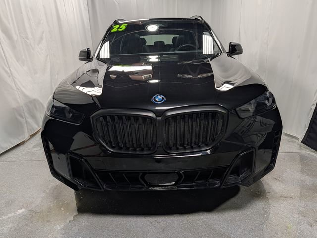 Used 2025 BMW X5 xDrive50e w/ M Sport Package image 7