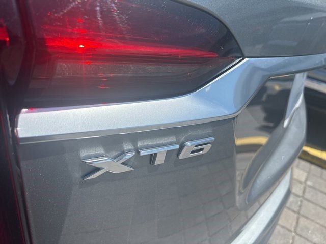 Certified 2025 Cadillac XT6 Premium Luxury image 9