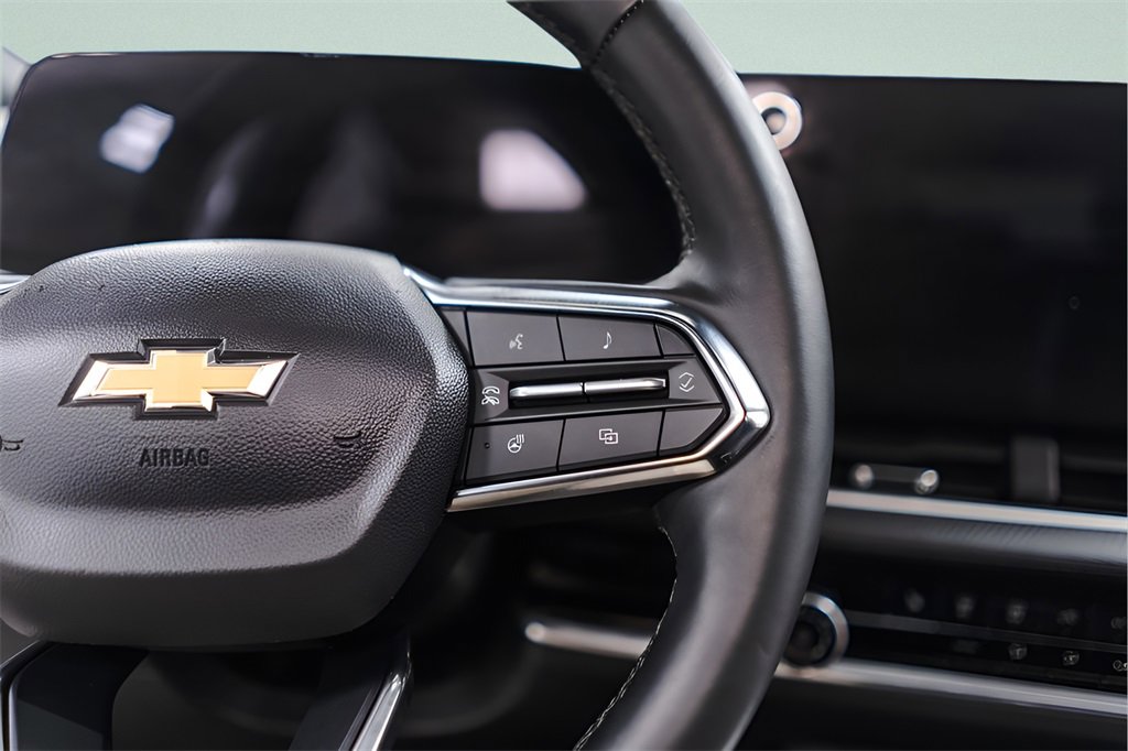 Used 2025 Chevrolet Equinox LT image 12