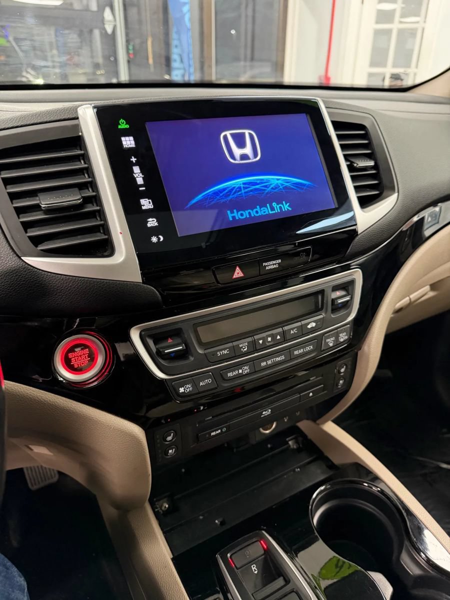 Used 2016 Honda Pilot Elite image 28
