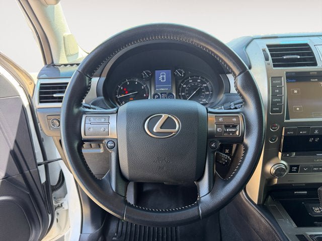Used 2018 Lexus GX 460 w/ Preferred Accessory Package AWD/4WD image 12