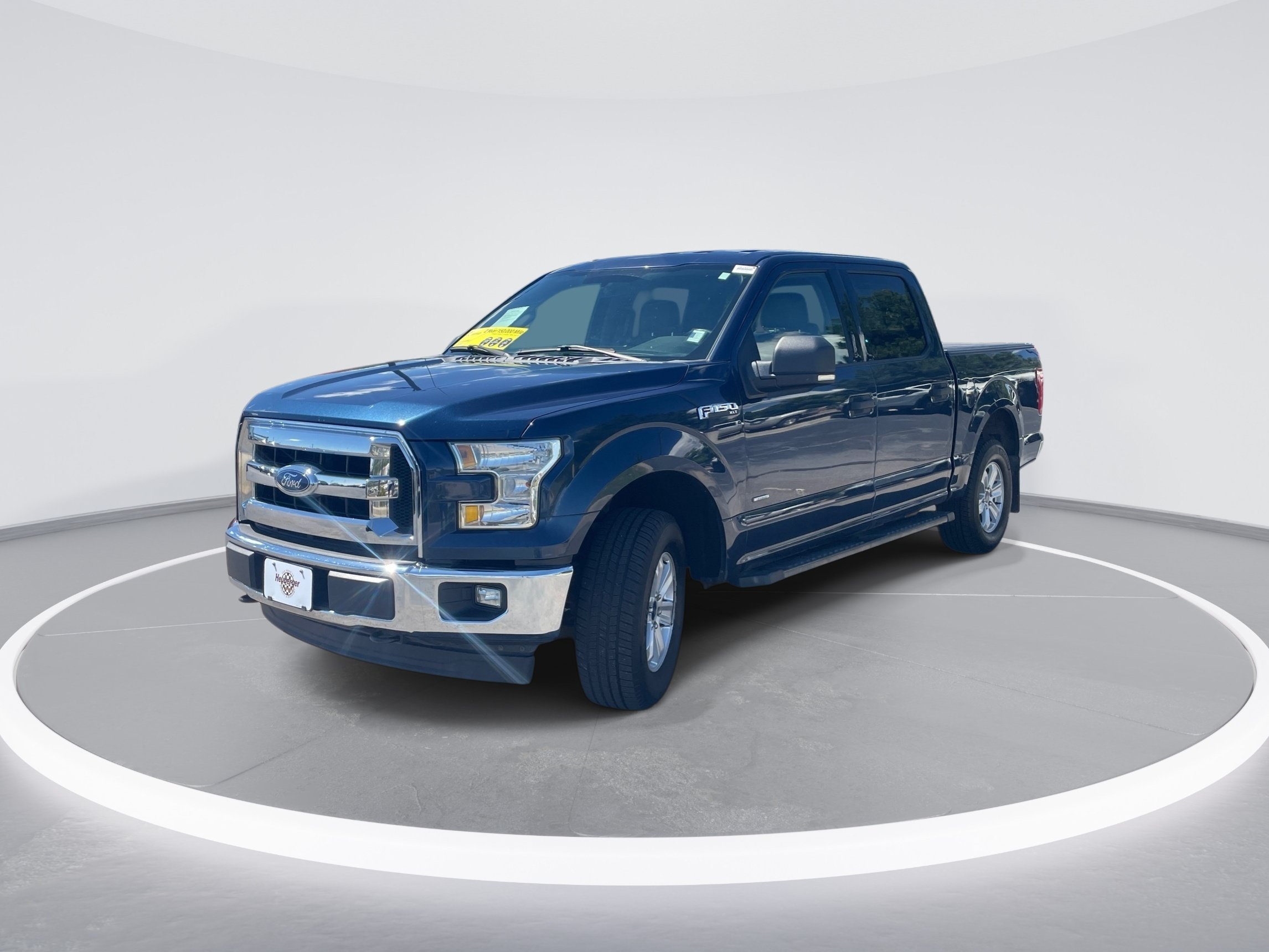 Used 2015 Ford F150 XLT w/ Equipment Group 301A Mid AWD/4WD image 3