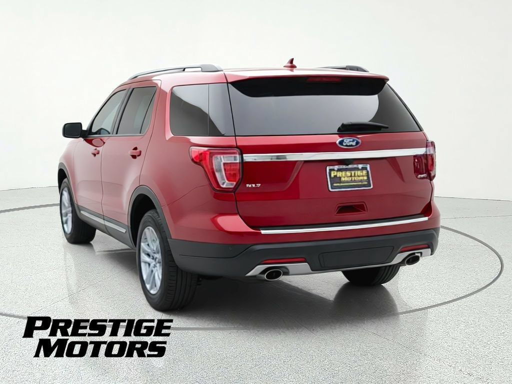 Used 2018 Ford Explorer XLT w/ Equipment Group 201A AWD/4WD image 6