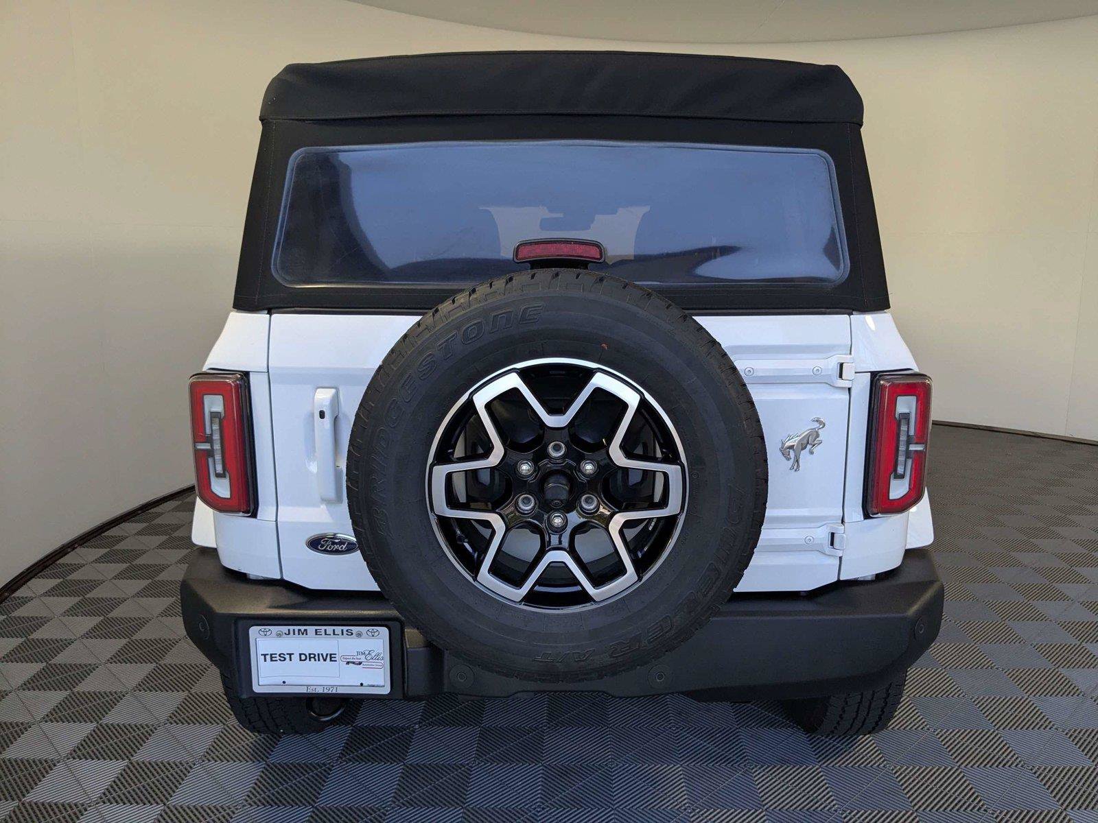 Used 2025 Ford Bronco Outer Banks AWD/4WD image 6