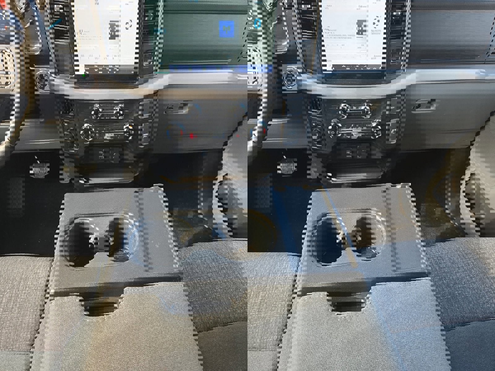 Certified 2022 Ford F150 XLT w/ Equipment Group 302A High image 21