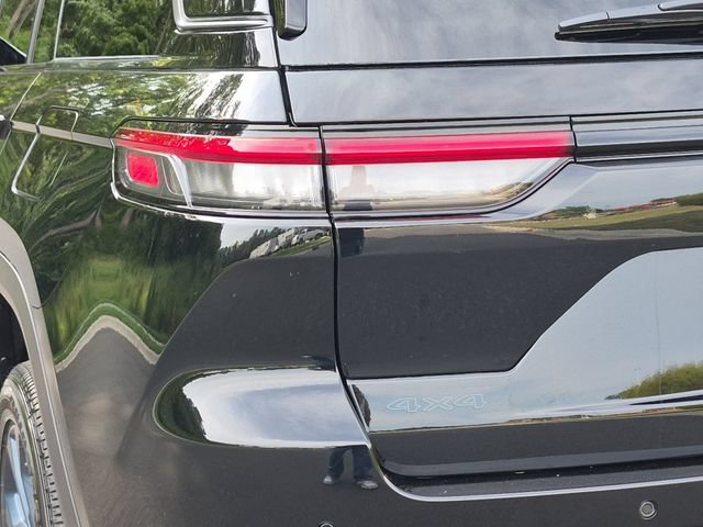 New 2026 Jeep Grand Cherokee Limited AWD/4WD image 21