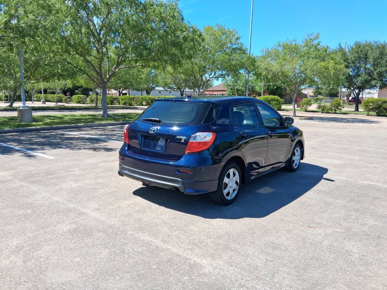 Used 2009 Toyota Matrix S FWD image 6