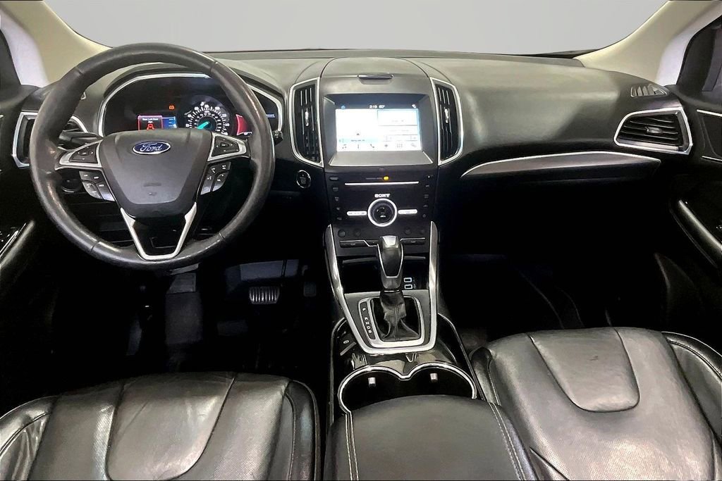Used 2016 Ford Edge Titanium w/ Equipment Group 301A image 7